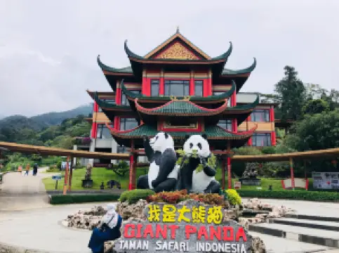 Istana Panda Indonesia Taman Safari Bogor