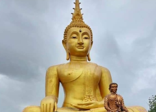 Best Places to visit in Bueng Kan Thailand Wat Sawang Arom, Wat Tham Sri Thon