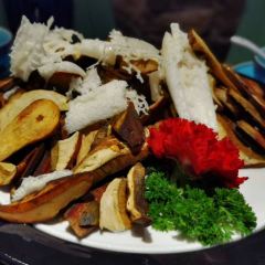 MUSHROOMS HOT POT 여행 사진