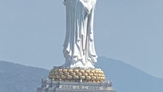 Nanshan Temple (Chinese: 南山寺; 