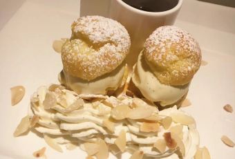 Khema Pasteur User Photo