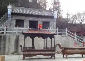 Tayun Mountain Temple