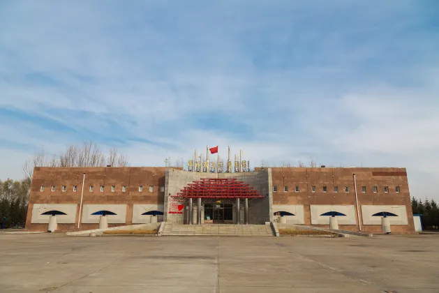 Tsitsihar Wanshan Temple周辺のホテル