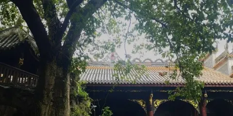 春秋祠