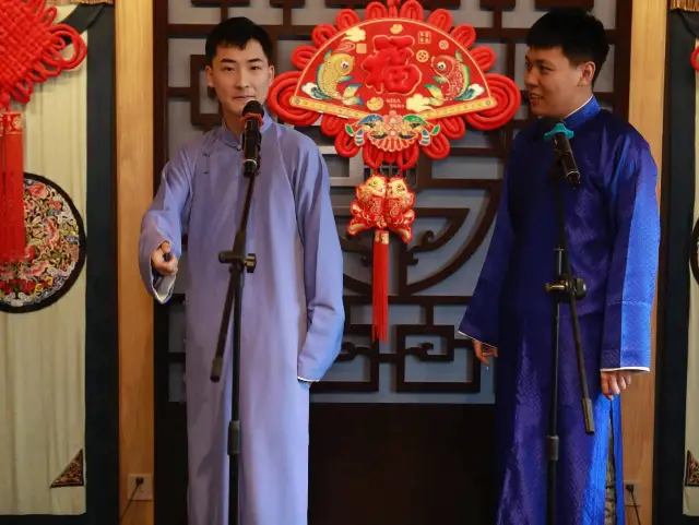 Crosstalk Shows in Tianjin