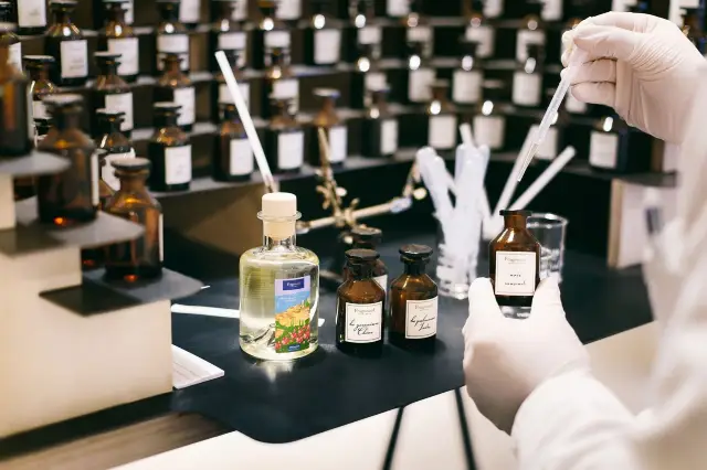 Paris Perfume Making