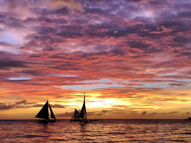 Sunset Sightseeing on Boracay Island