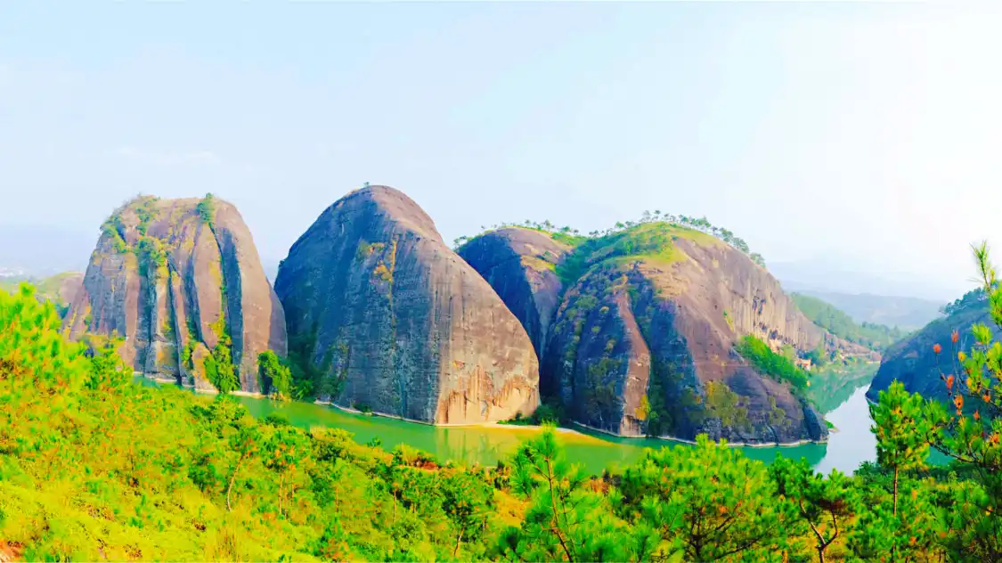 Hotels near Qinglongyan Sceneic Area