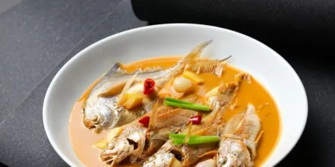 榮小館(臨海世紀花城店)