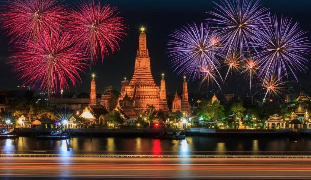 Wat Arun Lights Countdown | Bangkok