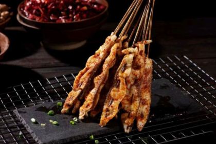 何记小渔村麻辣鱼片美琳烧烤店