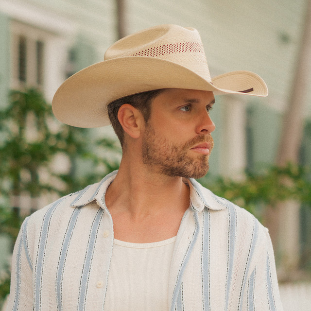 マリエッタ | Dustin Lynch コンサート | Peoples Bank Theatre