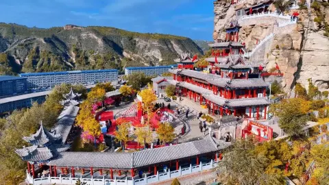 Erlang Mountain attraction in Yulin