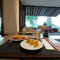 Mason Pine Hotel