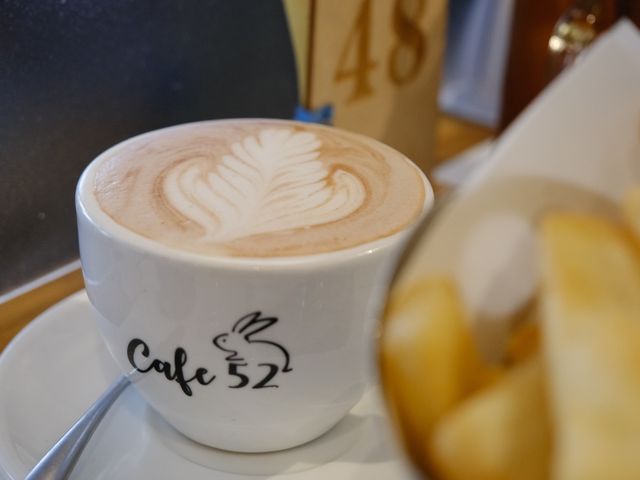 元朗超抵嘅cafe, 重喺pet friendly 咖！好多人都帶同寵物到店
