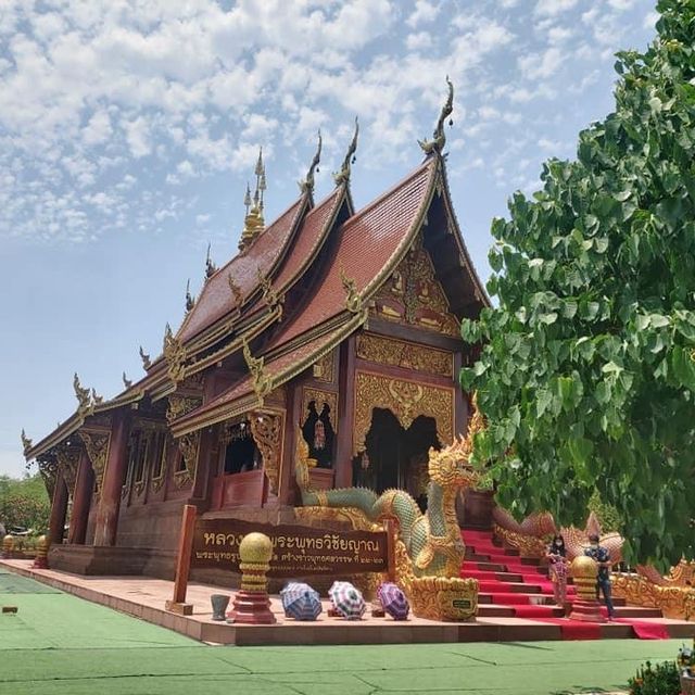 วัดสวยเมืองอีสาน