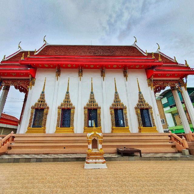 วัดประยุรวงศาวาสวรวิหาร