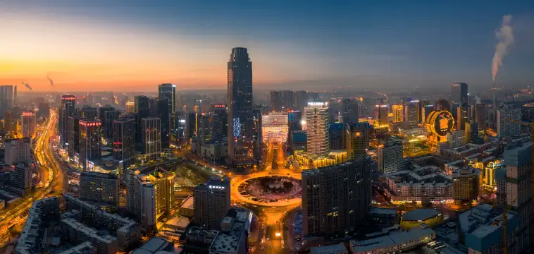 恵工広場周辺のホテル