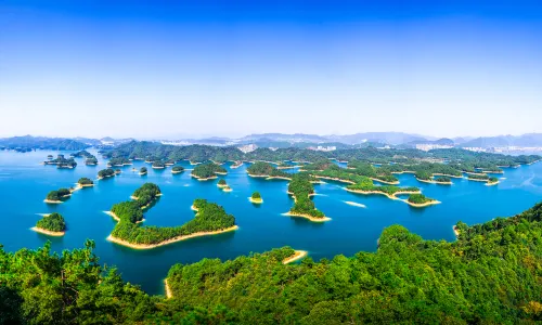 ทะเลสาบเชียนต่าว