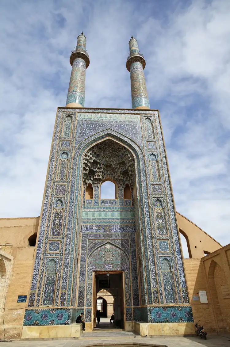 Hotels near Jameh Mosque of Yazd