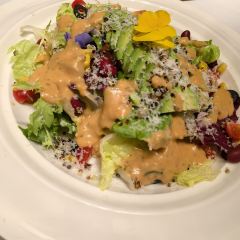 Spring Restaurant 여행 사진