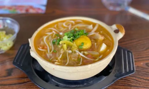 吴玉明记煲仔粉