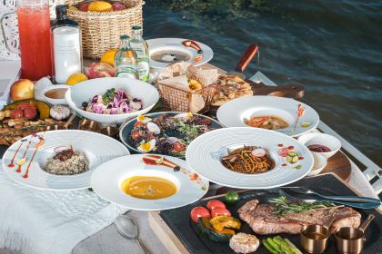 留白LIUBAI·菡萏驿海景度假酒店·留白Villa·菡萏驿海景餐厅(双廊店)