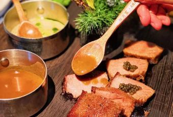 弦月窗LUNETTE BY AMANDA(復興路店)用戶圖片