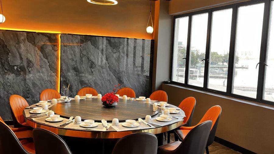 櫻花屋音樂餐吧