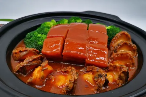 南燕湾渔家码头