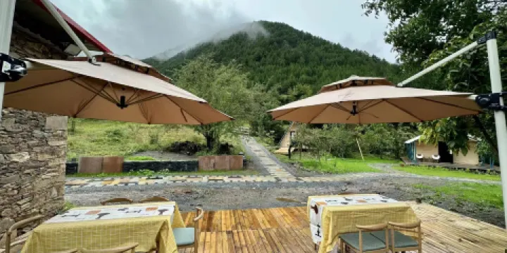 雅江木則溪畔民宿·餐廳