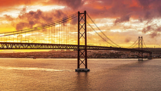 25th of April Bridge