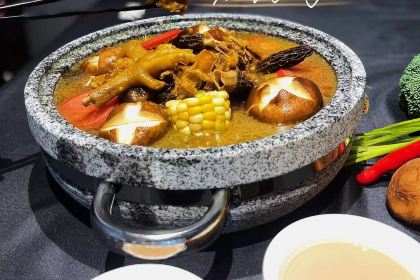 西藏木雅康桑富氧酒店(拉萨布达拉宫店)·木雅观景餐厅