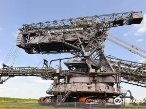 FERROPOLIS - City of Iron