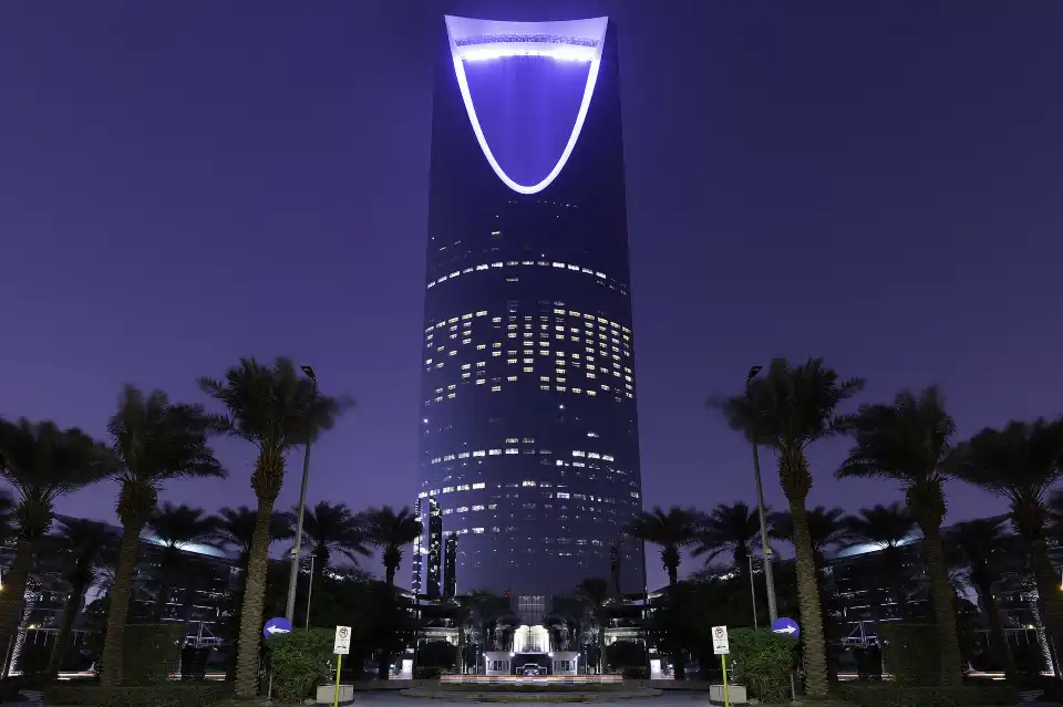 5_Kingdom Centre