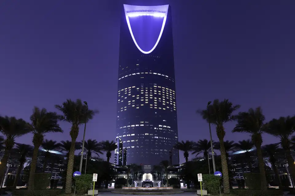 5_Kingdom Centre