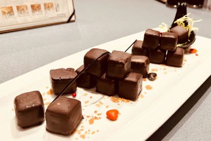 Sun Chateau On The Bund