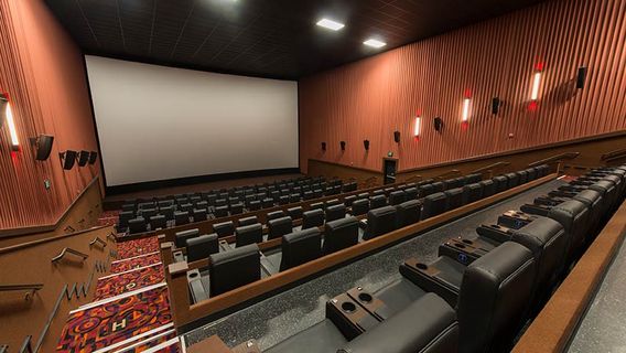 Cinemark Southland Center and XD