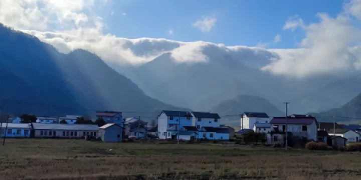 牯牛降觀音堂景區-黑龍潭