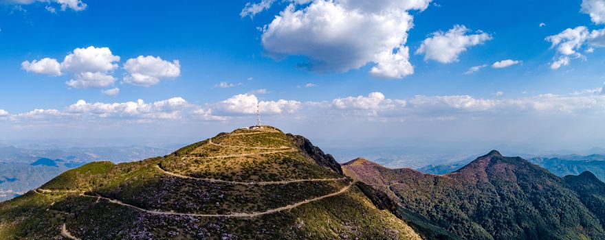 Longzhou Mountain