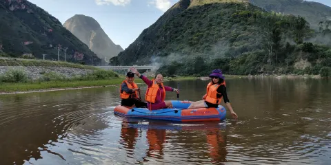 綠汁江恐龍峽谷漂流