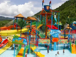 神財山紐倫泰溫泉樂園