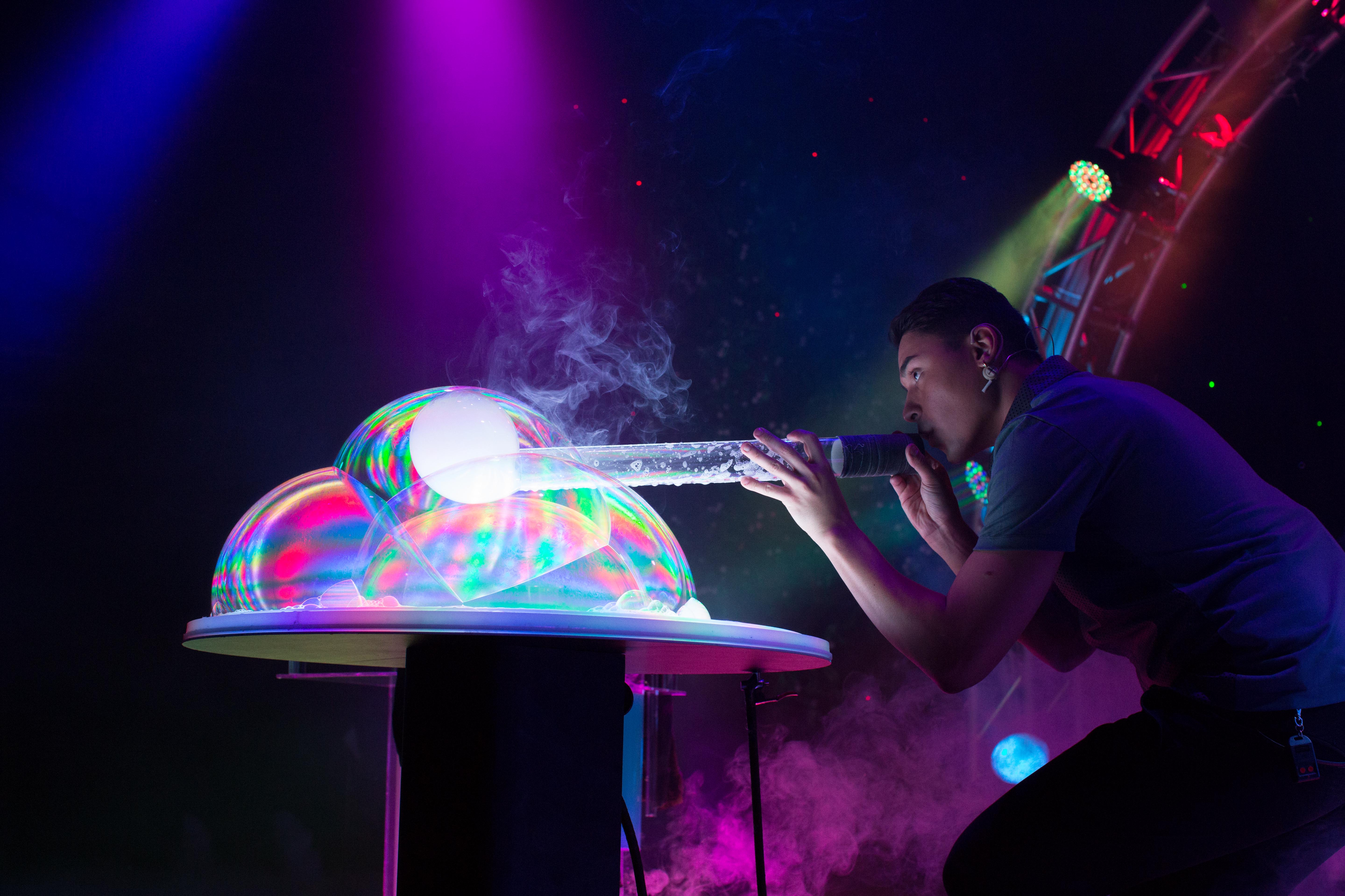 紐約百老匯《魔幻泡泡秀》 | 紐約百老匯演出