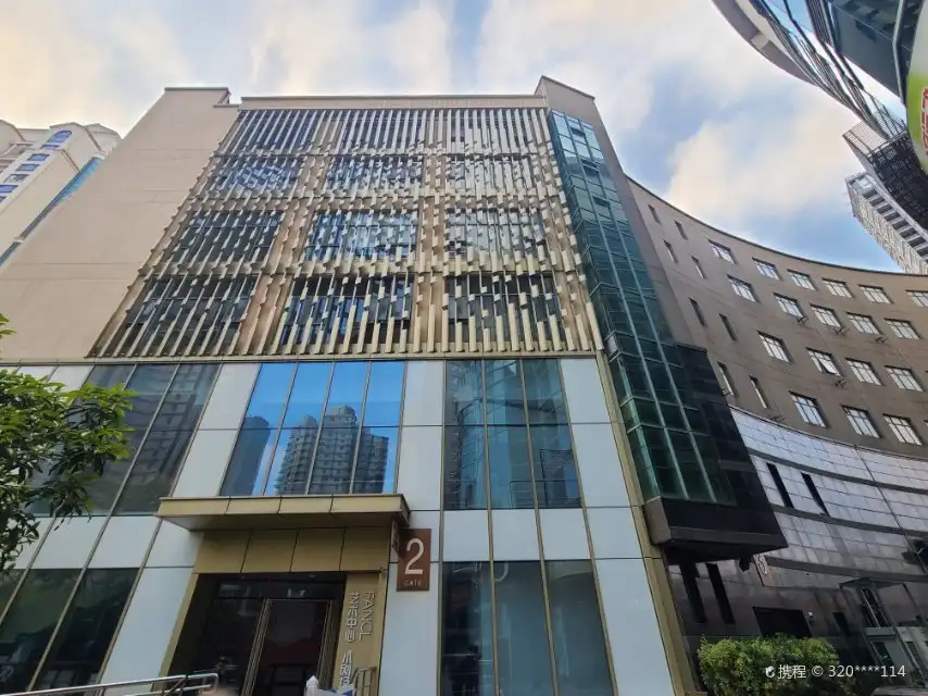 예하이 극장 주변 호텔