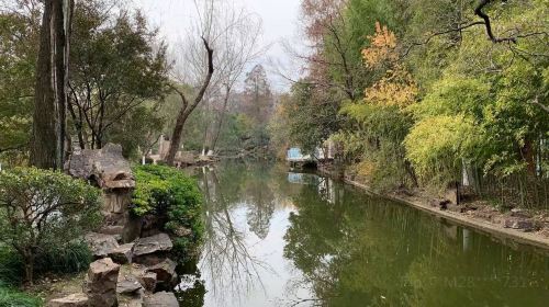 Jingjiang People's Park (Northwest Gate)