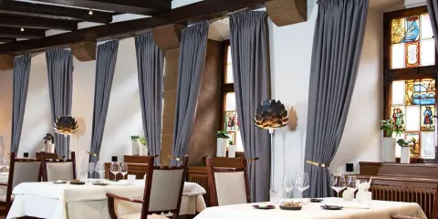 Y I Restaurant im Ratskeller