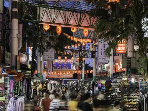 Popular Night Attractions in Petaling