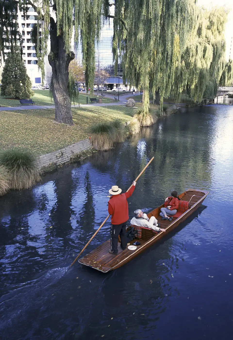 3_Punting On The Avon (Antigua Boat Sheds)