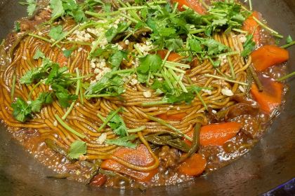 劉羅鍋鐵鍋燉(建華店)