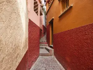 Callejón Del Beso